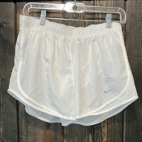 Nike Running Dri Fit Shorts M White Mesh Lined Activewear Drawstring Gym Stretch - Picture 1 of 8